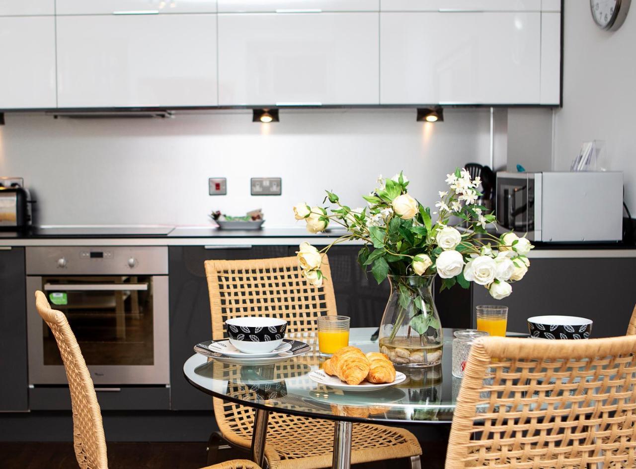 Apt 2, Trafalgar Square 2Nd Floor By Indigo Flats Лондон Екстер'єр фото
