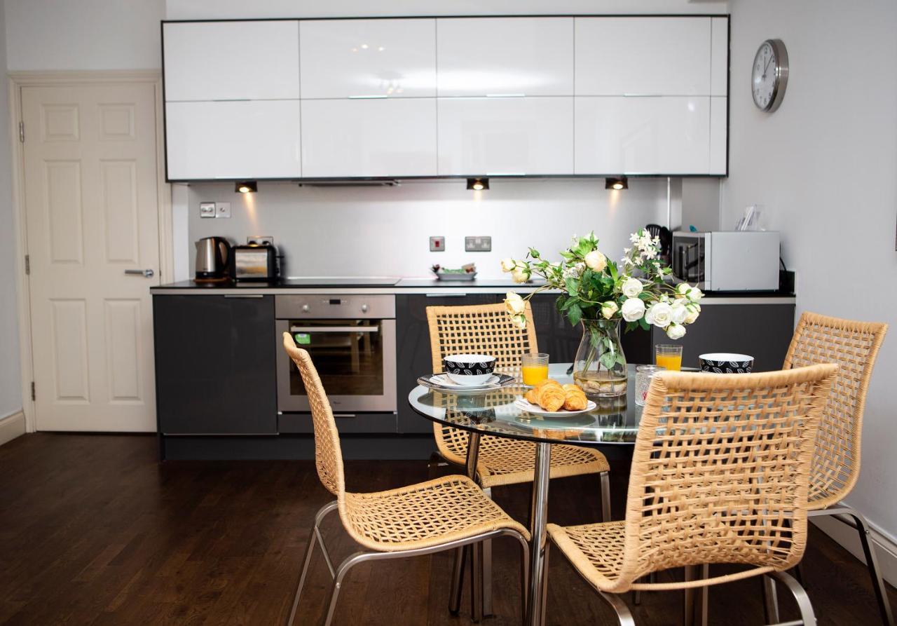 Apt 2, Trafalgar Square 2Nd Floor By Indigo Flats Лондон Екстер'єр фото